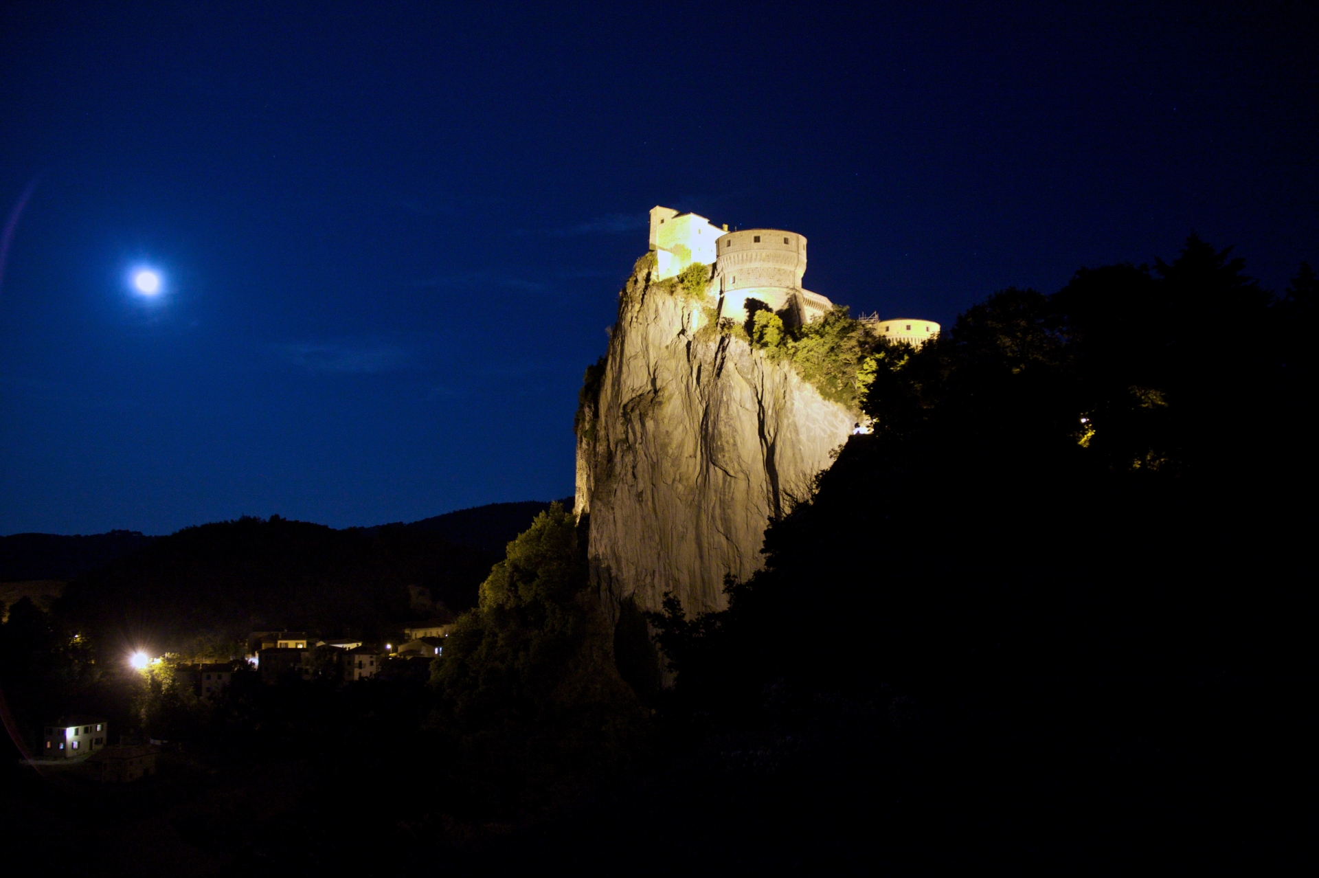 La Fortezza di notte foto di Luigi Ciucci