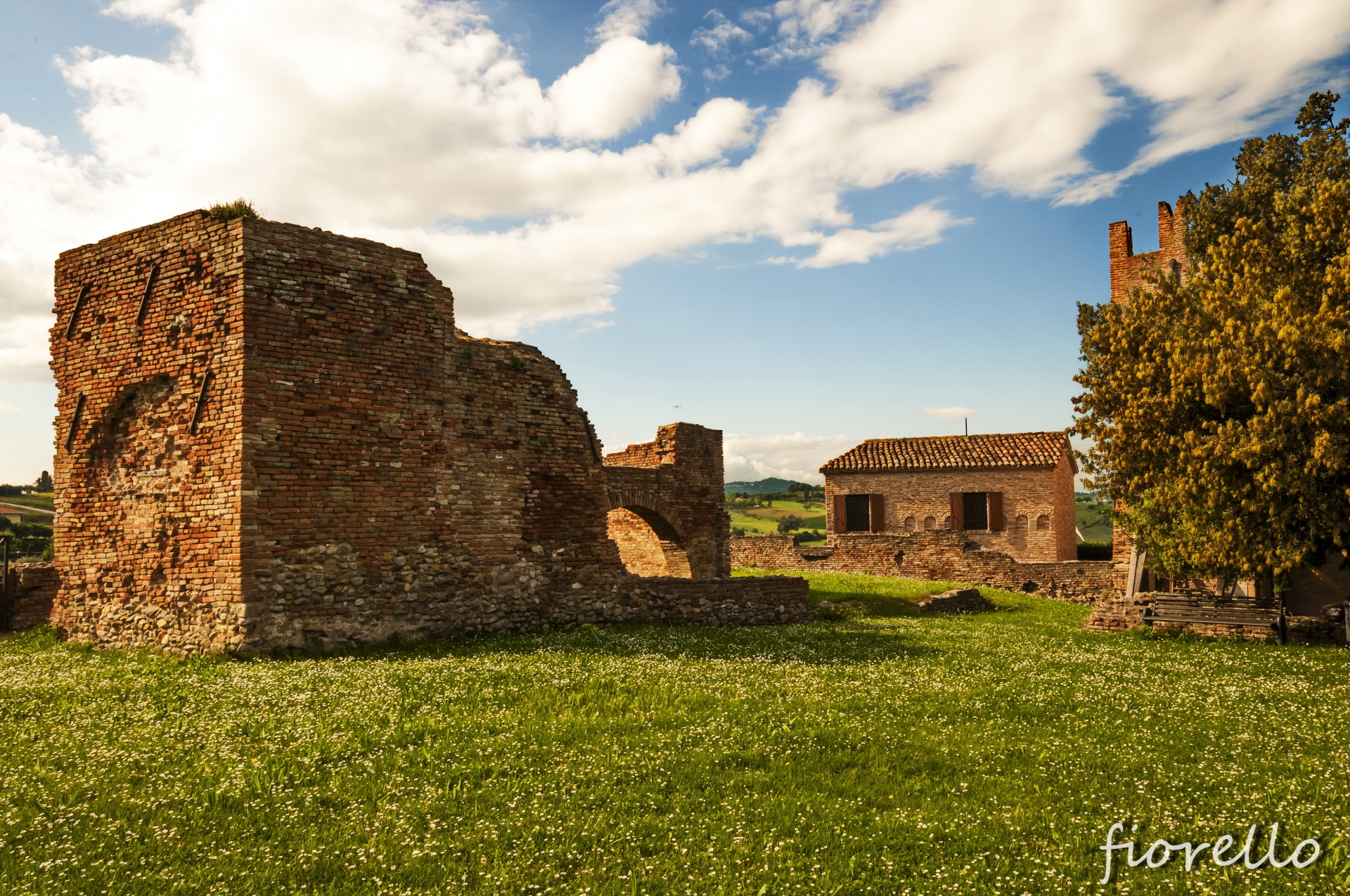 Castello Malatestiano Coriano foto di Fiorello Del Bianco