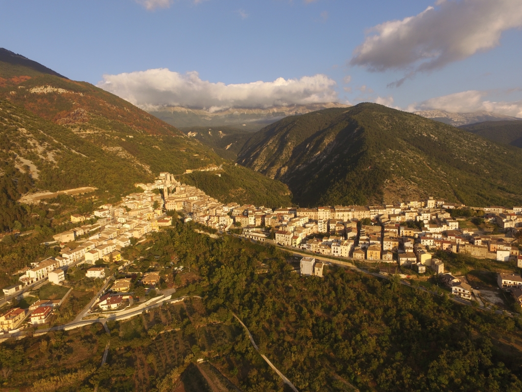 Pacentro, vista panoramica - ENIT SpA