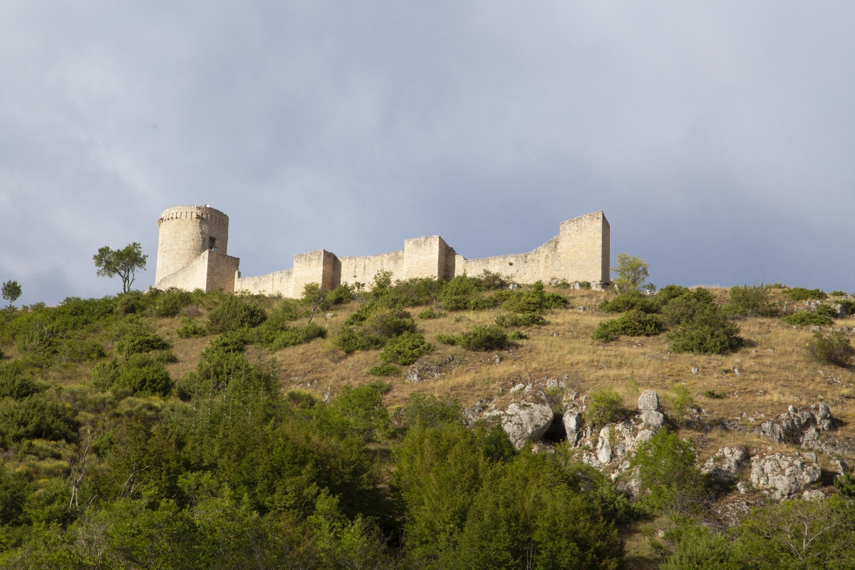 Castello di Bominaco - Simone Antonazzo / ENIT SpA