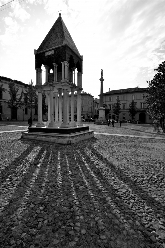 Piazza San Domenico (Bologna) - Giacomo Barbaro