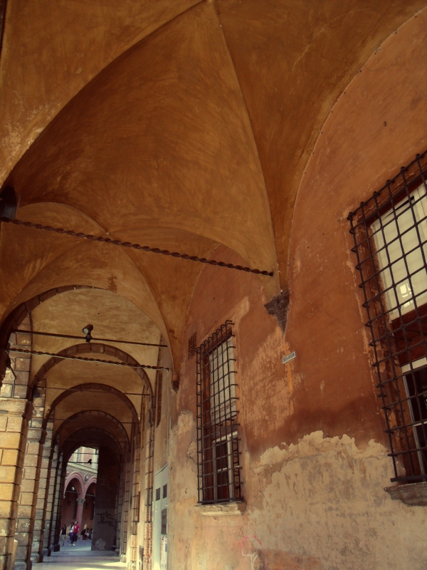 Portici in Piazza Santo Stefano 2 - Lia Versaci