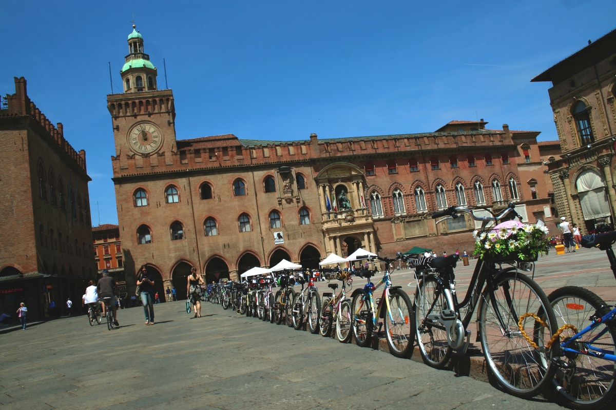 Piazza Maggiore con bici - Chiara Casalone