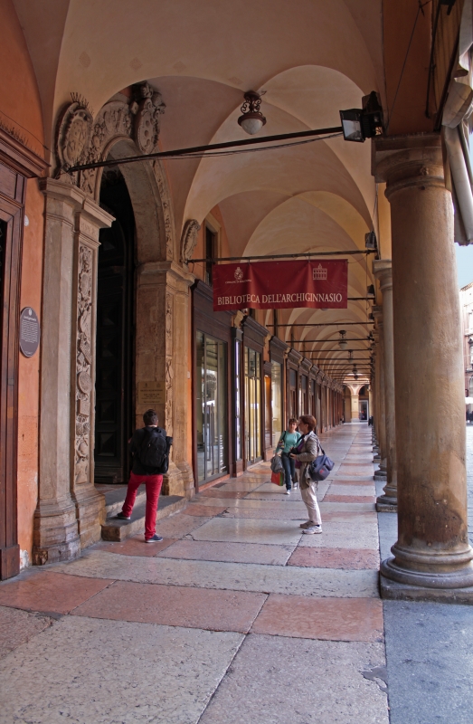 Portico del Pavaglione - Via dell'Archiginnasio (1) - Fabio Marseglia