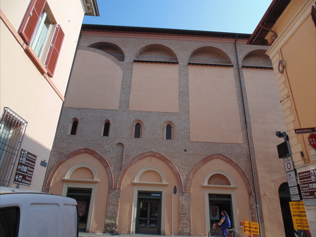 Ex Chiesa di San Francesco - Bilioteca Comunale (facciata) - Maurolattuga