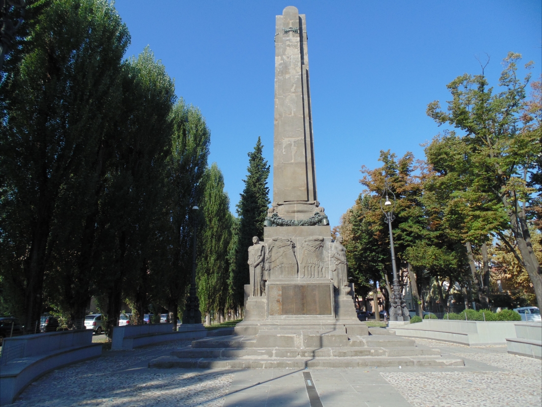 Monumento ai Caduti della prima guerra mondiale (panoramica) - Maurolattuga