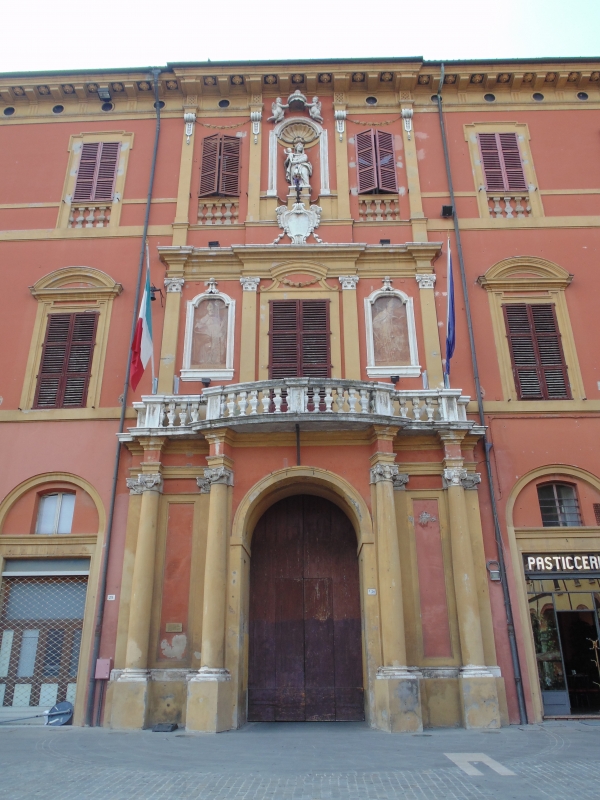 Palazzo Comunale - facciata - Maurolattuga