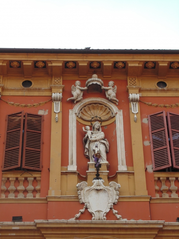 Palazzo Comunale - dettaglio - Maurolattuga