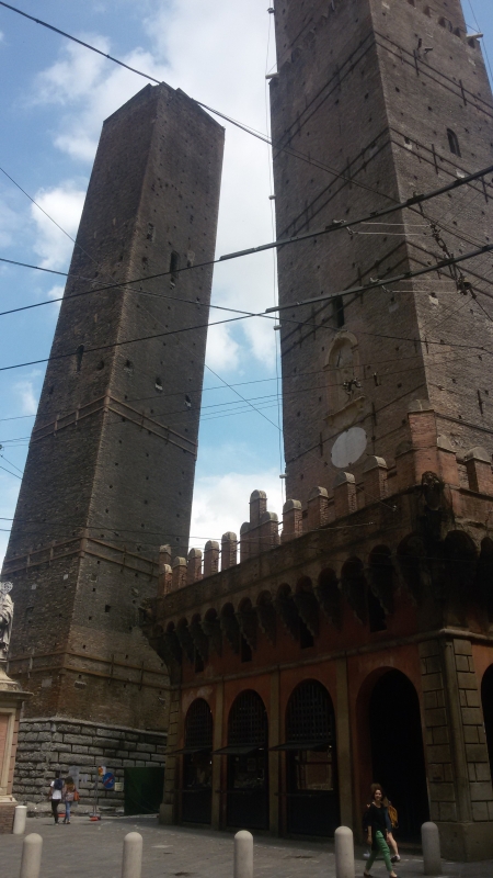 Le due torri a Bologna - Ilariaconte