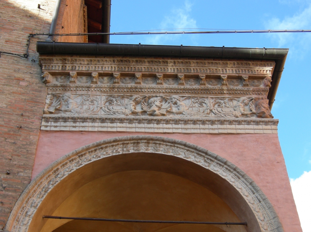 Portico di San Giacomo detail Bologna - Nicola Quirico