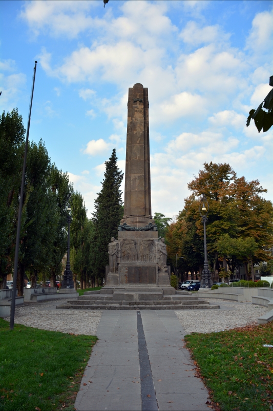 Monumento ai caduti prima guerra mondiale - Cinzia Sartoni