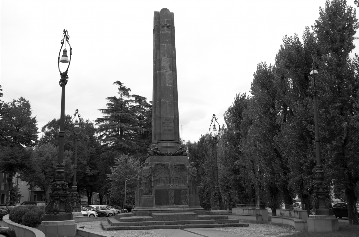 Monumento caduti della 1^ guerra mondiale - LUPO1959