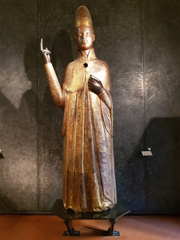 Statua di Bonifacio VIII - NVoinotinschi