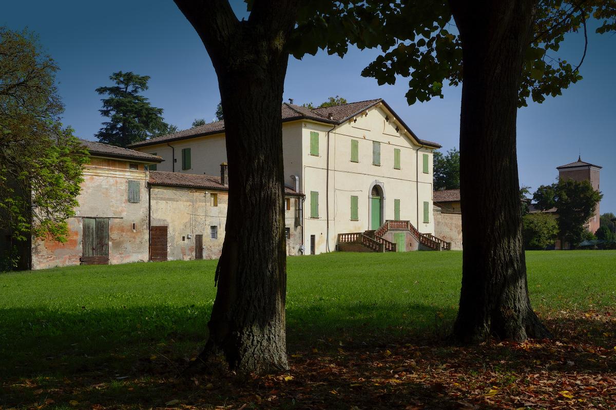 Il retro di Villa Beatrice - Argelato ed il grande parco - Giordano Tugnoli