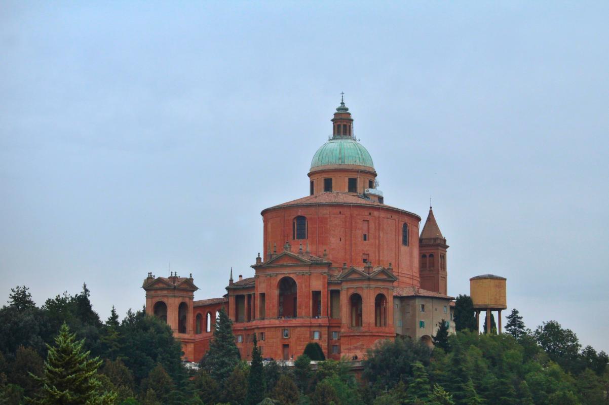 Santuario della Madonna di San Luca Bologna visto dalla strada - PhotoNp
