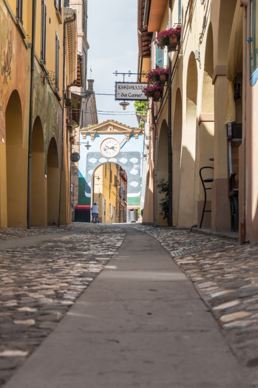 Dozza, murale in via XX Settembre - ENIT SpA