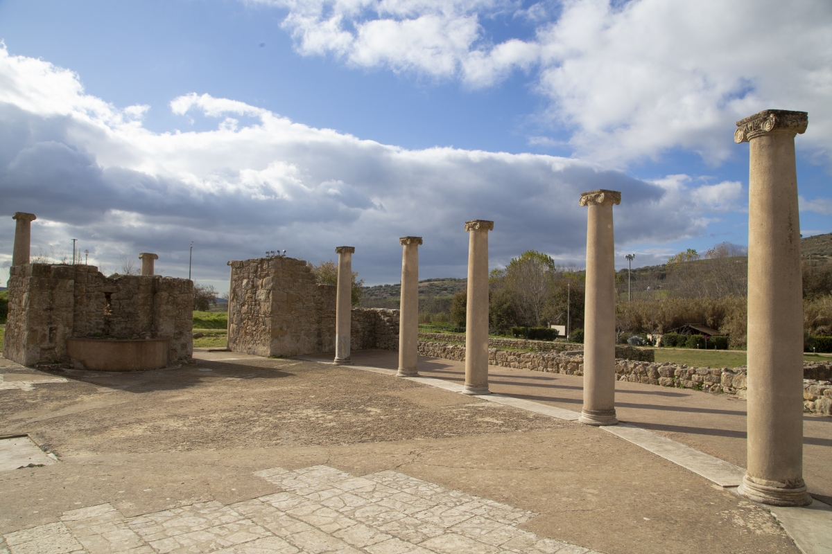 Villa Romana del Casale - polygonal court - Simone Antonazzo / ENIT SpA
