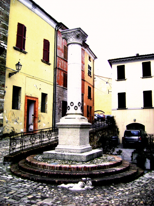 Colonna dell'ospitalità Bertinoro - Zitumassin