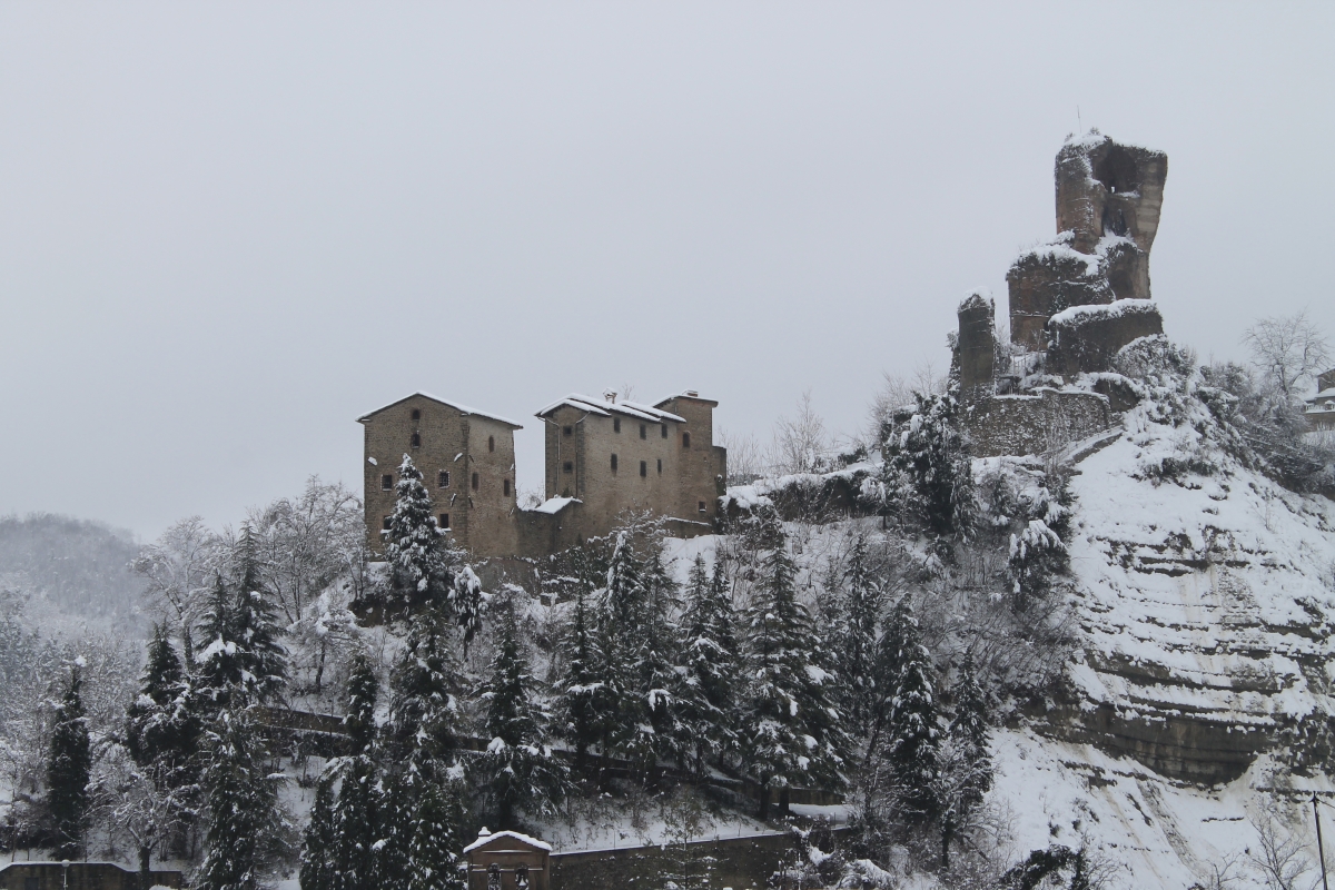 Rocca dei Conti Guidi sotto la neve - Patrizia Diamante