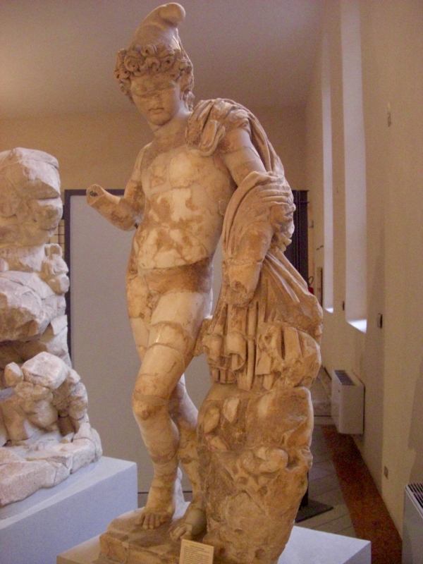 Museo Archeologico Sarsinate Statua Romana - Clawsb