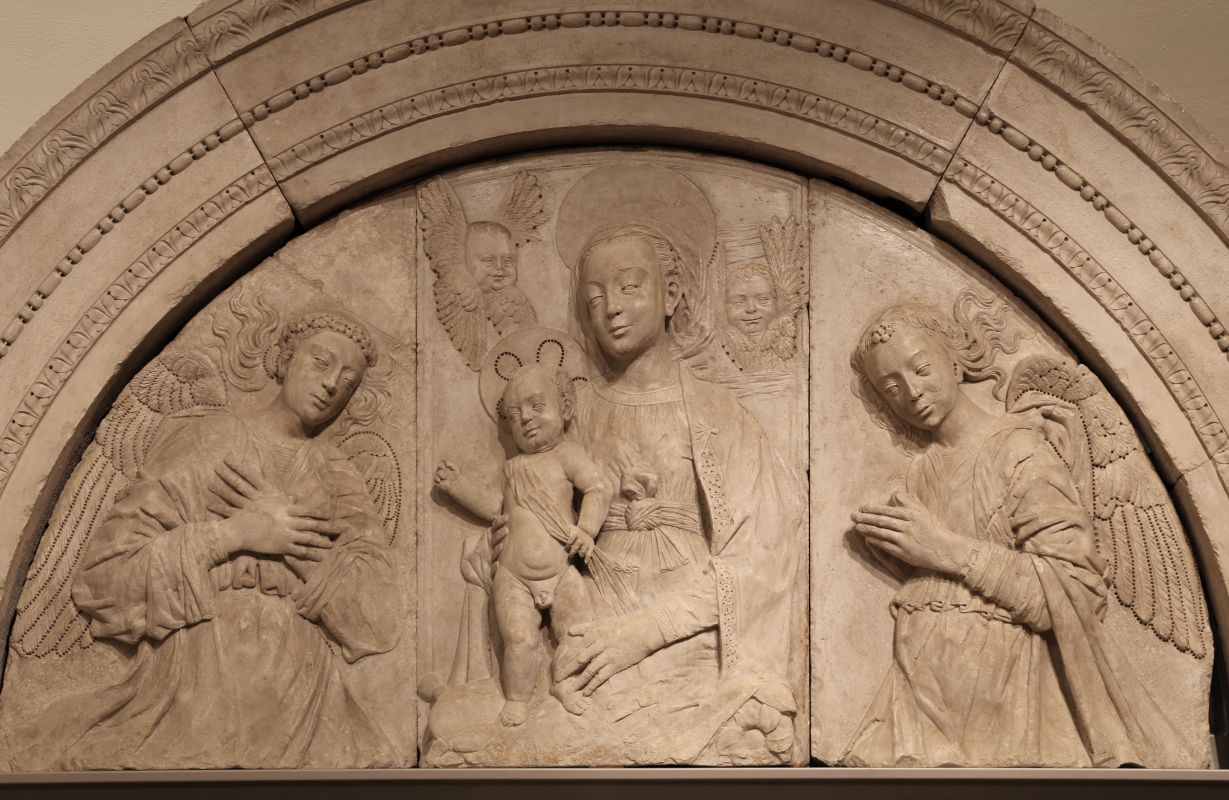 Gregorio di lorenzo, madonna col bambino tra due angeli, da duomo di forlì, porta della canonica, 1490-1510, 02 - Sailko
