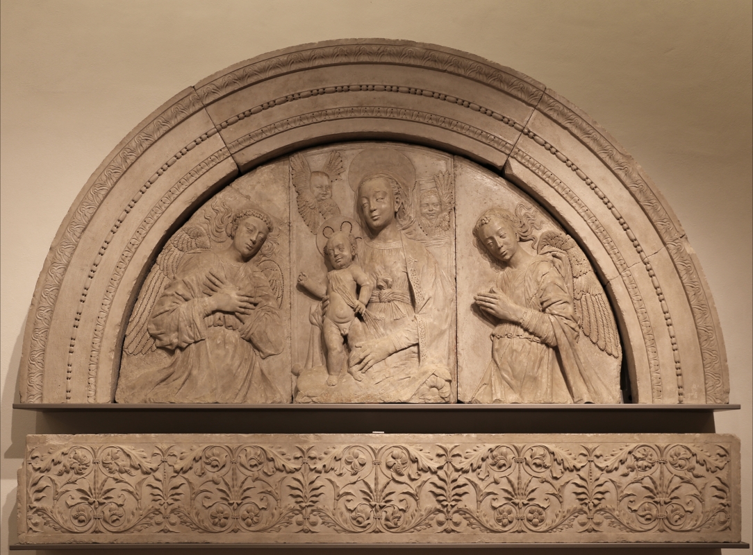 Gregorio di lorenzo, madonna col bambino tra due angeli, da duomo di forlì, porta della canonica, 1490-1510, 01 - Sailko