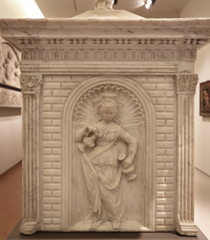 Antonio rossellino, sarcofago del beato marcolino amanni, 1458, da s. giacomo in s. domenico a forlì, virtù, temperanza 01 - Sailko