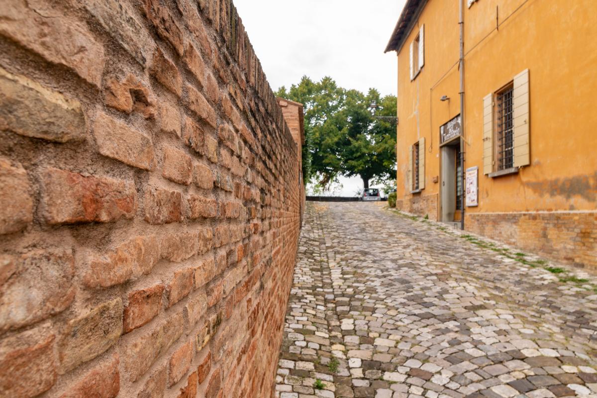 Mura perimetrali del Castello Malatestiano di Longiano - Matteo Panzavolta