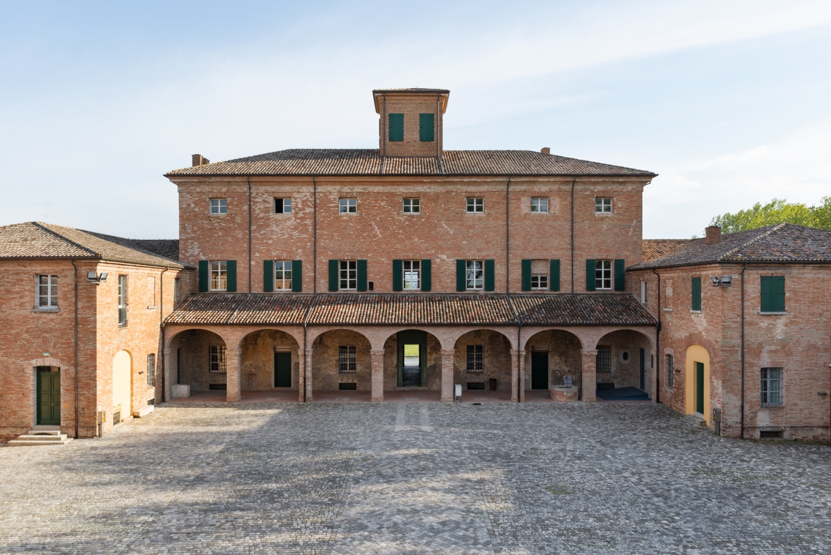 Villa Torlonia - Corte Interna - Archivio Comune di San Mauro Pascoli
