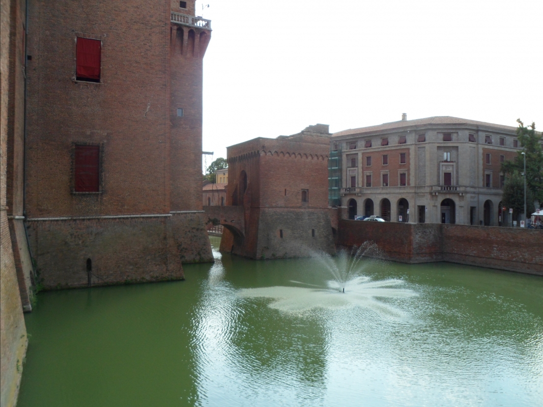 Ferrara Agosto 2012- Castello Estense 2 - Shabar212