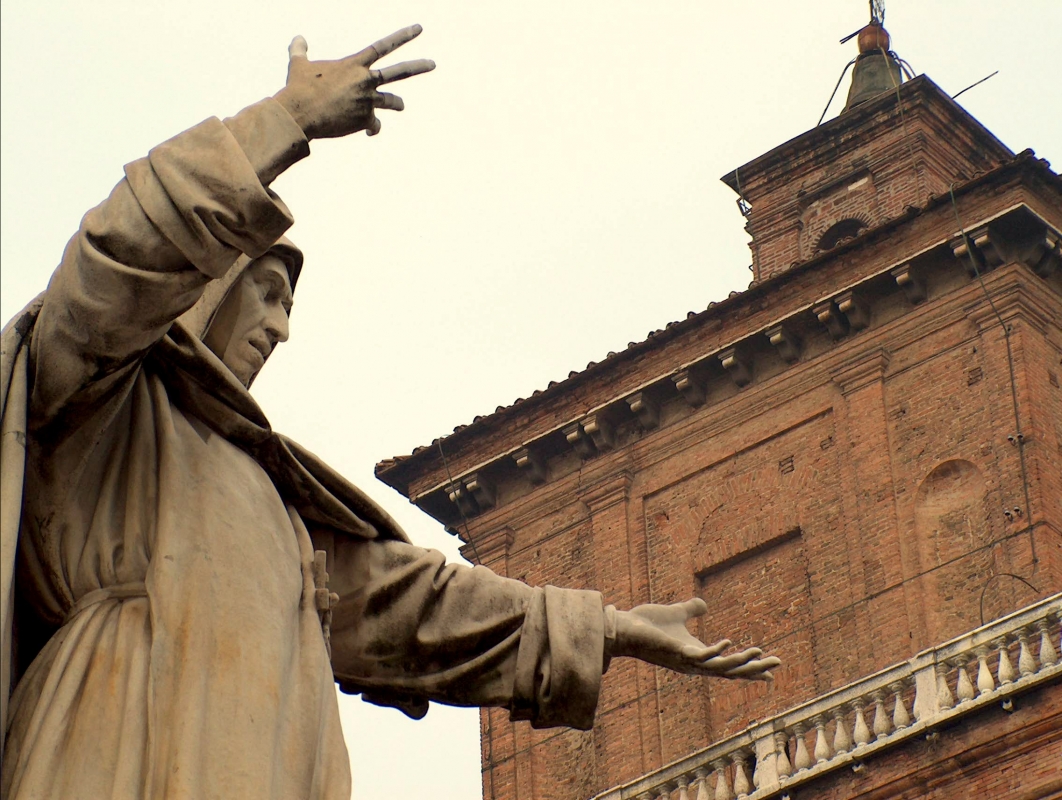 CASTELLO ESTENSE - Piazza Savonarola - Gata da Plar