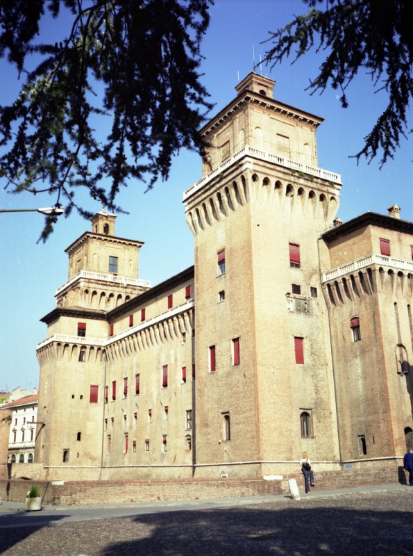 Ferrara 32 - Castello Estense 03 - Emanuele Schembri