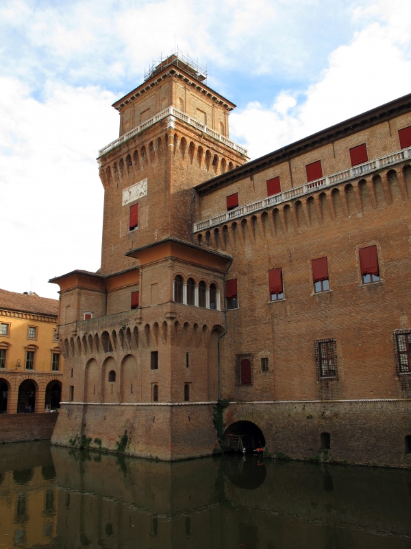 Castello estense di ferrara, ext. 03 - Sailko