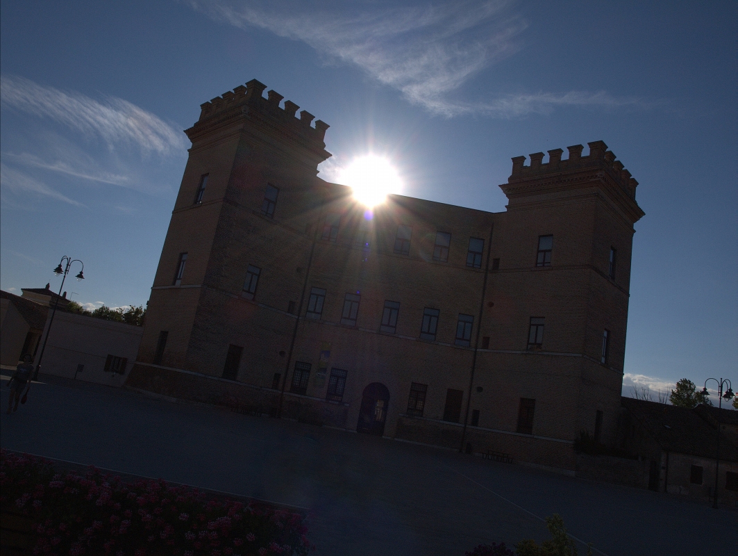 Luci e ombre sul Castello della Mesola - Fedetails