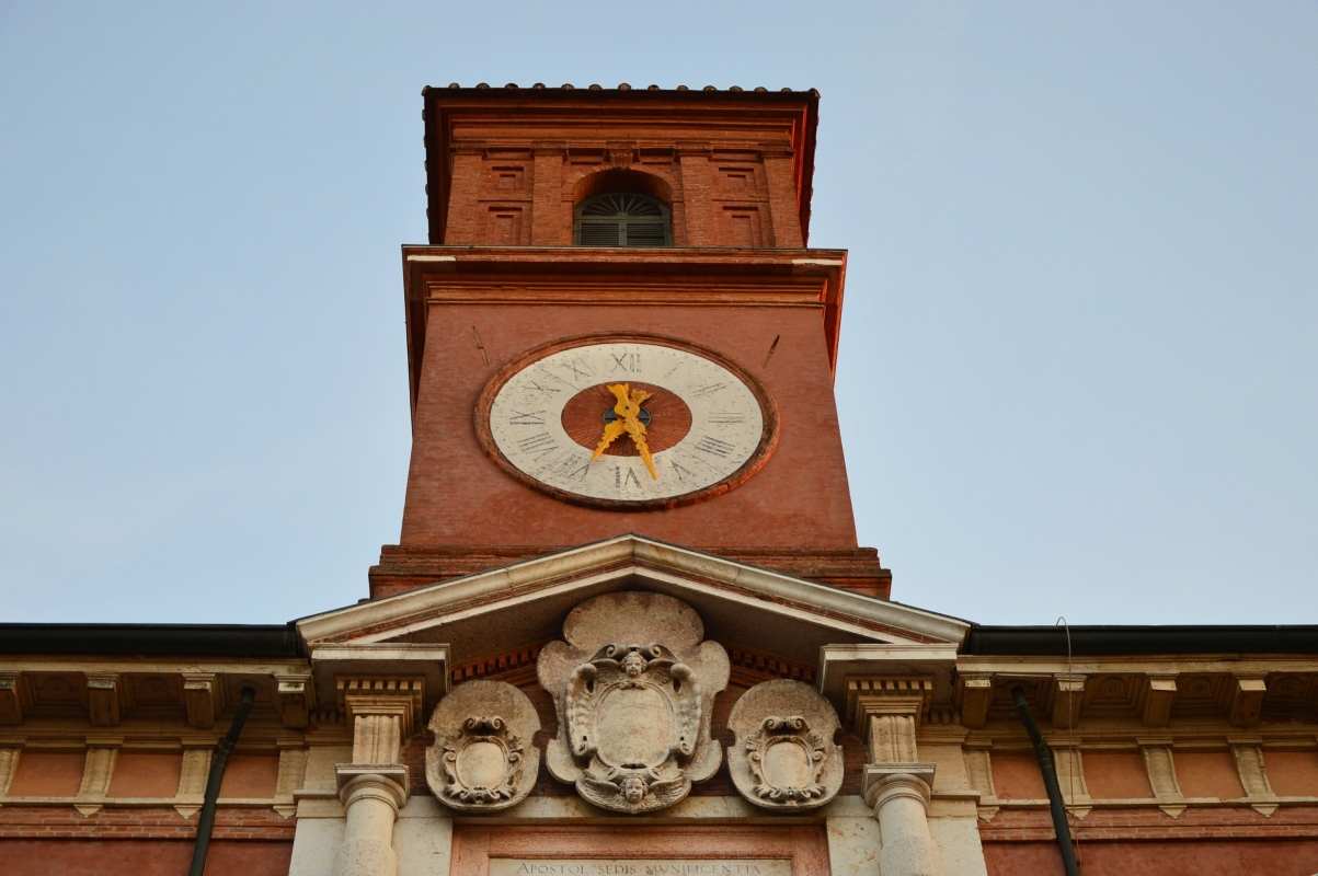 Torre con orologio Palazzo Paradiso - Tommaso Trombetta