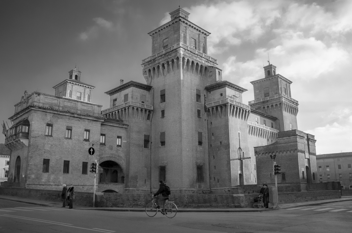 Castello Estense- - Vanni Lazzari