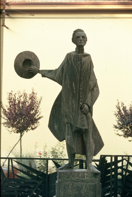 Statua di Don Minzoni - Samaritani