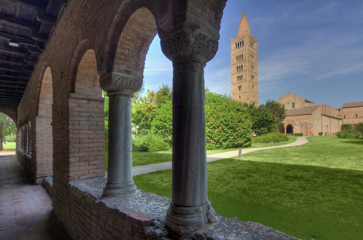Abbazia di Pomposa, campanile porticato Palazzo della Ragione - Massimo BAraldi