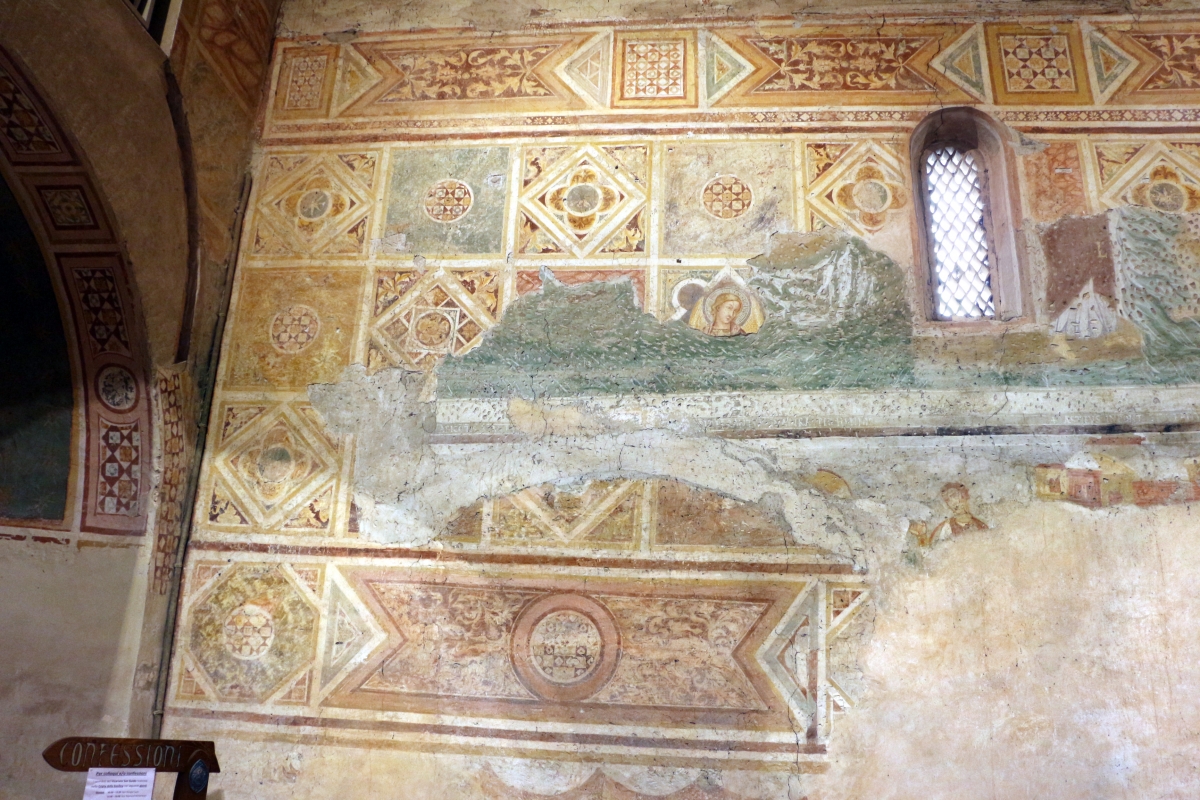 Scuola riminese, affreschi geometrici con bustini di santi, 1350-1400 ca. , affioramenti dell'XI secolo 03 - Sailko