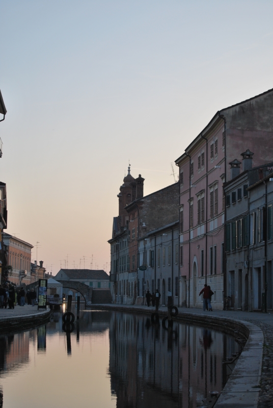 Riflessi al tramonto e i ponti di Comacchio - Chiari86