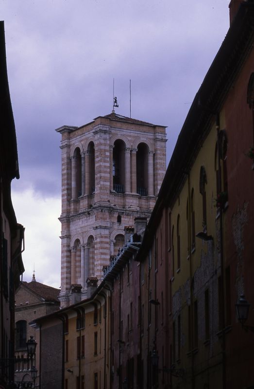 via Mazzini con campanile della cattedrale - zappaterra