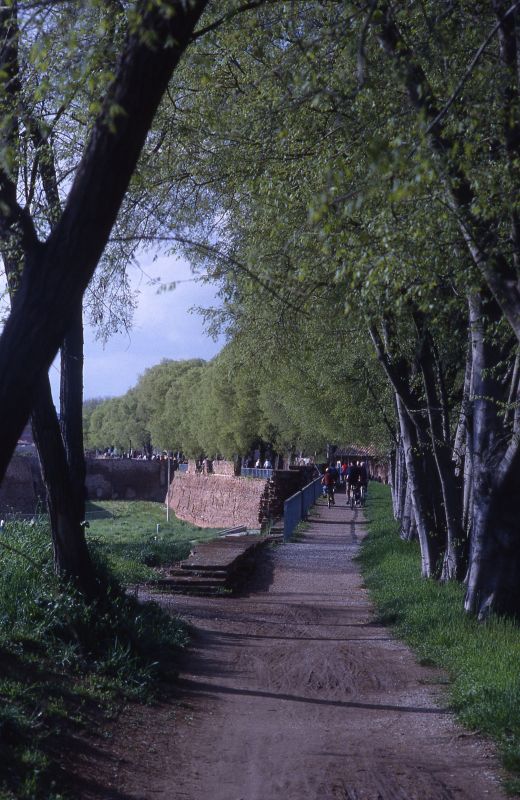 mura cinquecentesche, percorso pedonale - zappaterra