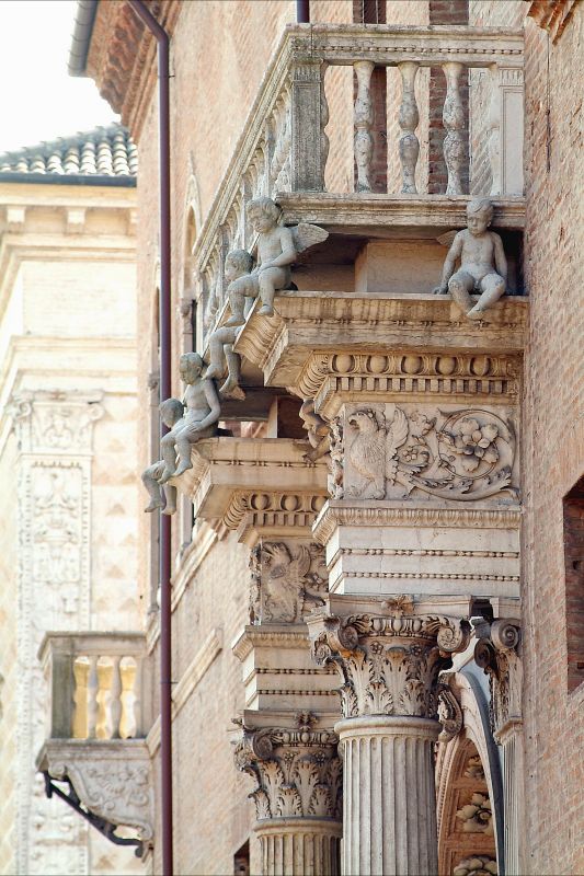 Palazzo prosperi-Sacrati e Palazzo dei Diamanti - baraldi