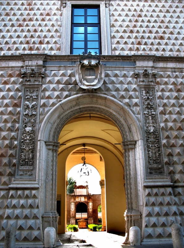 Palazzo dei Diamanti7 - Dino Marsan