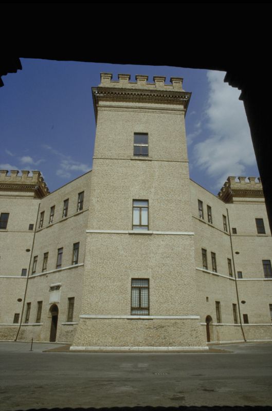 Castello Estense - Samaritani