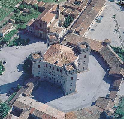 Castello Estense, veduta aerea - Samaritani