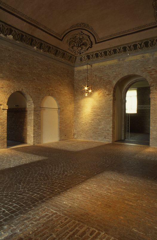 interno del Castello Estense - smaritani
