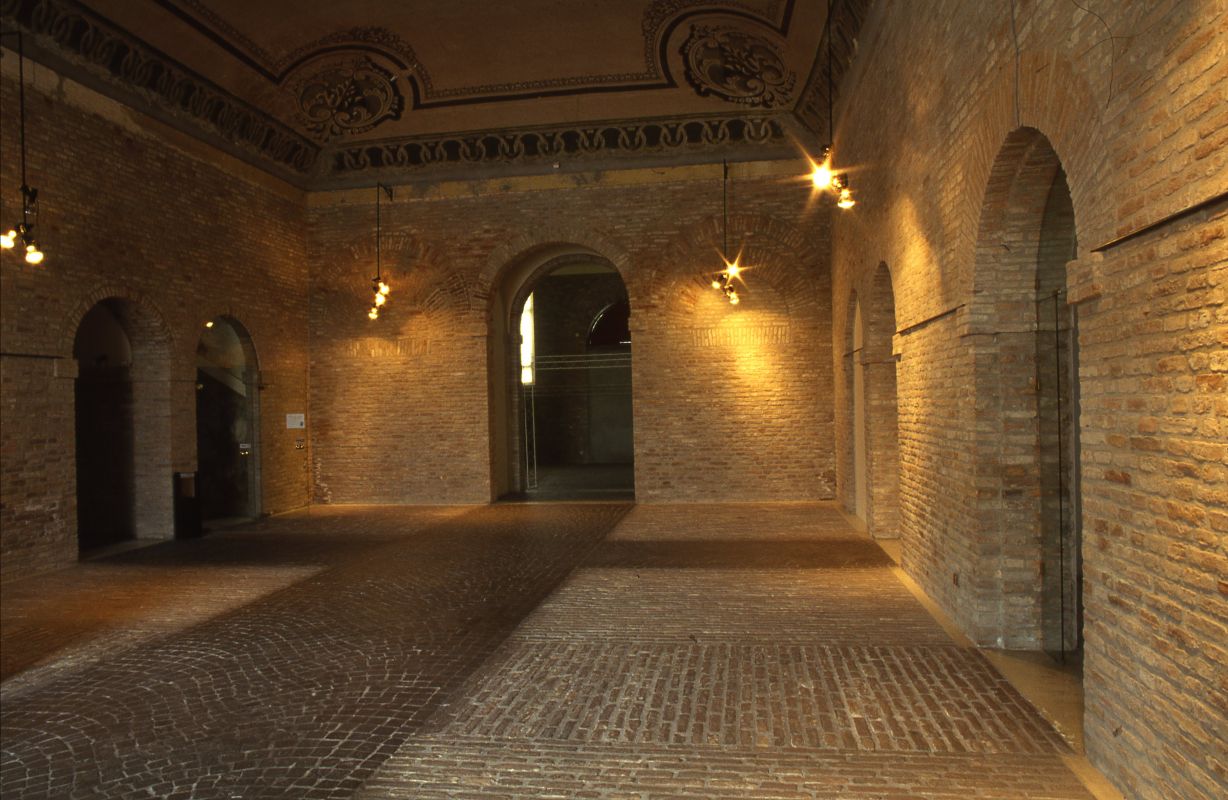 interno del Castello Estense - samaritani