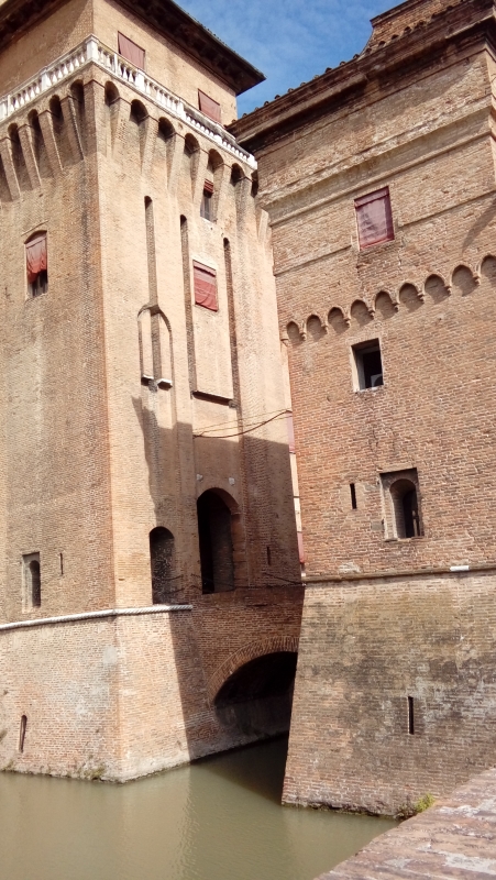Torre del palazzo Estense - LILIANA VENEZIA