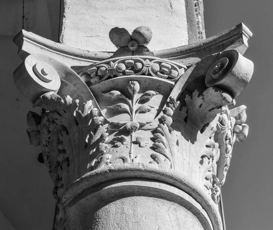 Palazzo Costabili (Ferrara) - Capitello 15 B&amp;N - Nicola Quirico